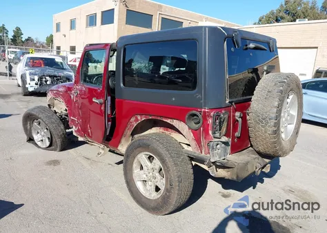 2011 Jeep Wrangler Rubicon z USA, uszkodzony, nr VIN 1J4BA6D18BL515805